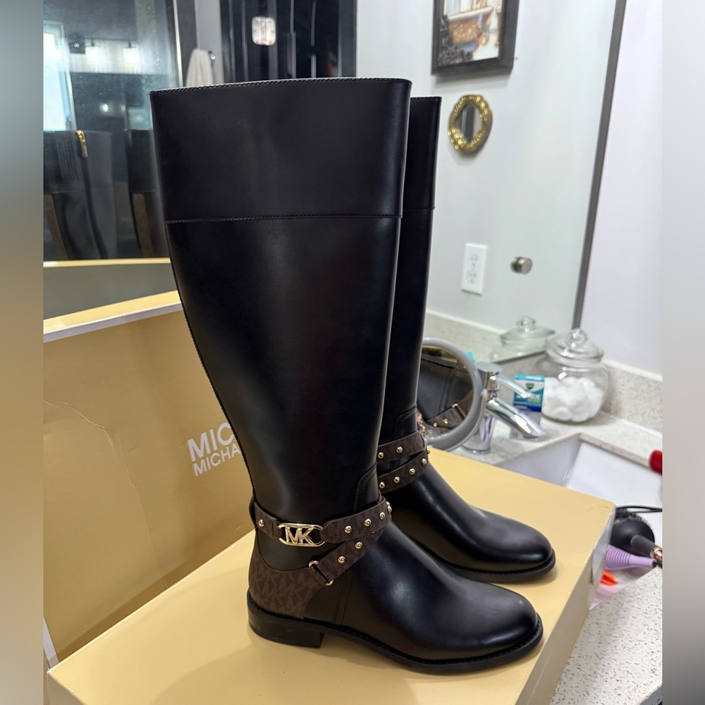 Sleek Black Knee-High Boots